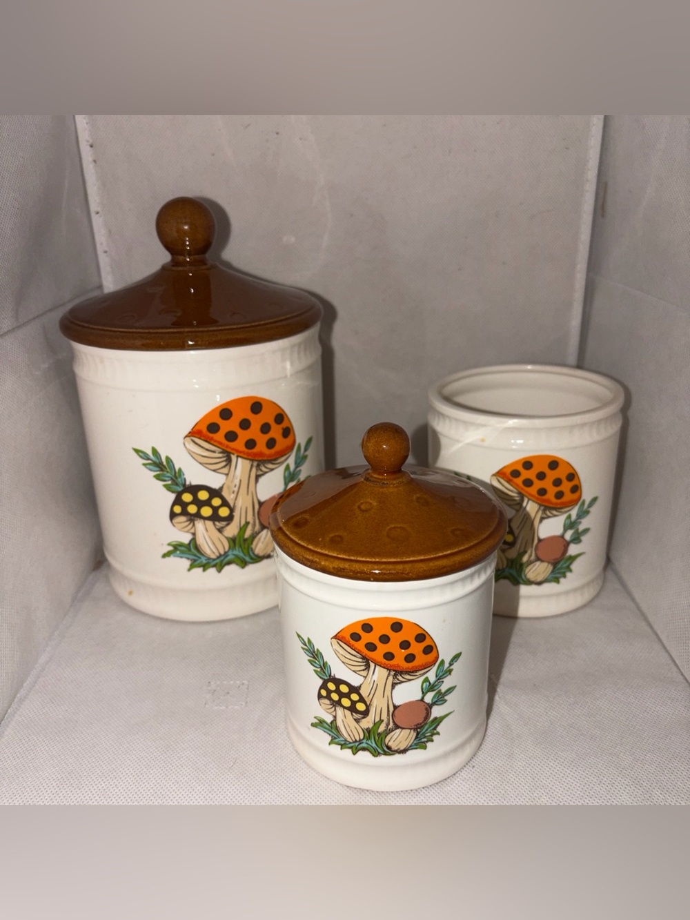 SEARS ROEBUCK MERRY MUSHROOM CERAMIC CANISTER JAR SET JAPAN 1982 VINTAGE EUC